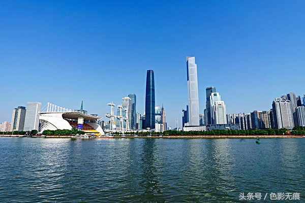 油纸伞下的广府风情